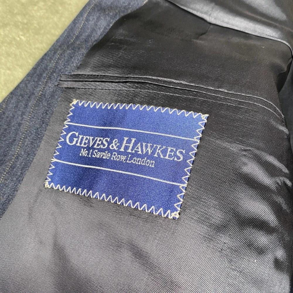 N/A vintage gieves